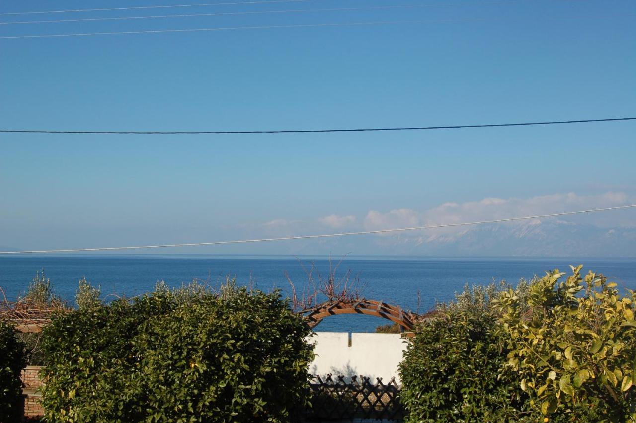 Villa Sul Mare Chalkís Dış mekan fotoğraf