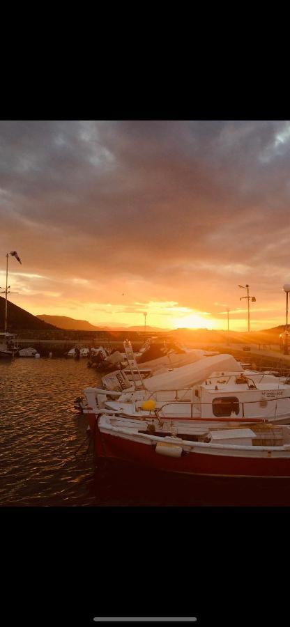 Villa Sul Mare Chalkís Dış mekan fotoğraf